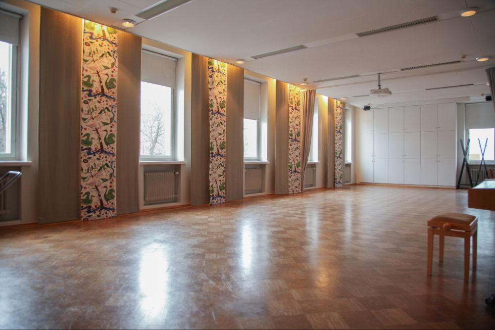 Kulttuuritalo Grand –&nbsp;Helposti muunneltava hääpaikka on kuin tyhjä kanvas, jossa pitää unelmien häät!