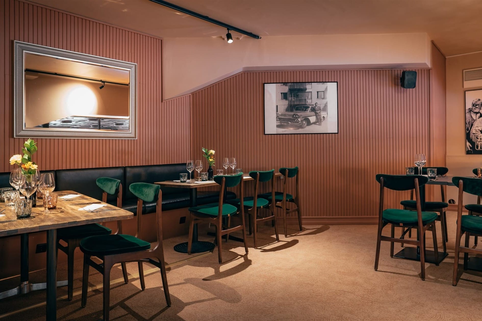 Ravintola Sävelen parvi huokuu ihanaa 50-luvun henkeä