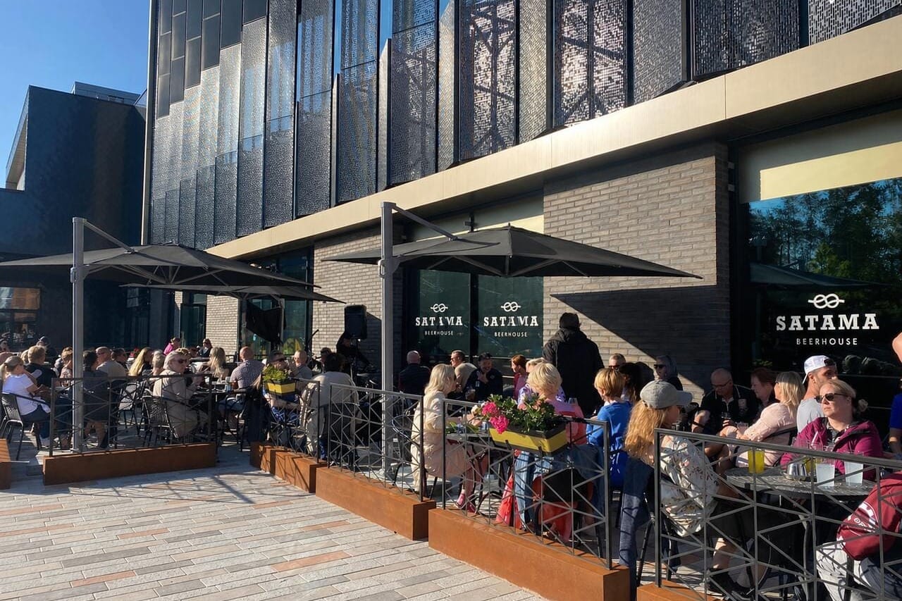 Espoonlahden Lippulaivassa sijaitseva Satama Beerhouse, jossa on baaripalvelut ja monipuolinen tapahtumatekniikka.