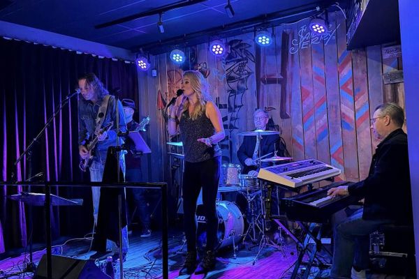 Tampereen 10 parasta bilebändiä unohtumattomiin juhliin