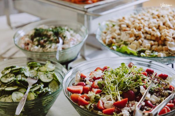 Pitopalvelu Porvoo: 9 parasta catering-vaihtoehtoa juhliin