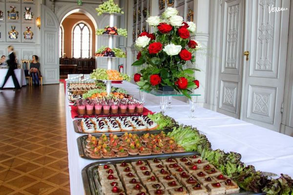 Pitopalvelut Tuusulassa – tässä 8 cateringia helpottamaan juhlien järjestämistä