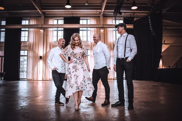 7 bilebändiä Turussa, jotka saavat juhlakansan liikkeelle