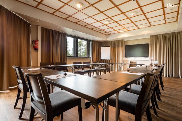 6 kokoustilaa Rovaniemellä – Lapin tunnelmaa kokouksiin