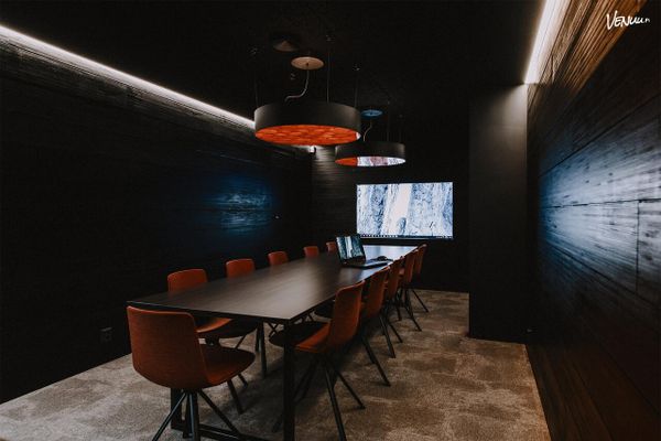 10 inspiroivaa kokoustilaa Turussa tapaamisiin ja tapahtumiin