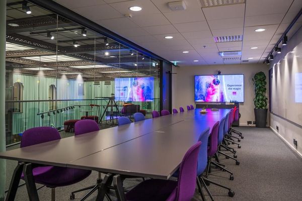 9 kokoustilaa Helsingin keskustassa inspiroivaan kokouspäivään