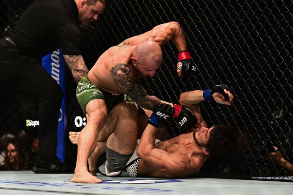 UFC 333: Aussie Great Stuns Undefeated Evloev in Abu Dhabi