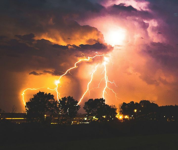WEATHER NOW | Perth wakes up to wild morning as storms lash the city