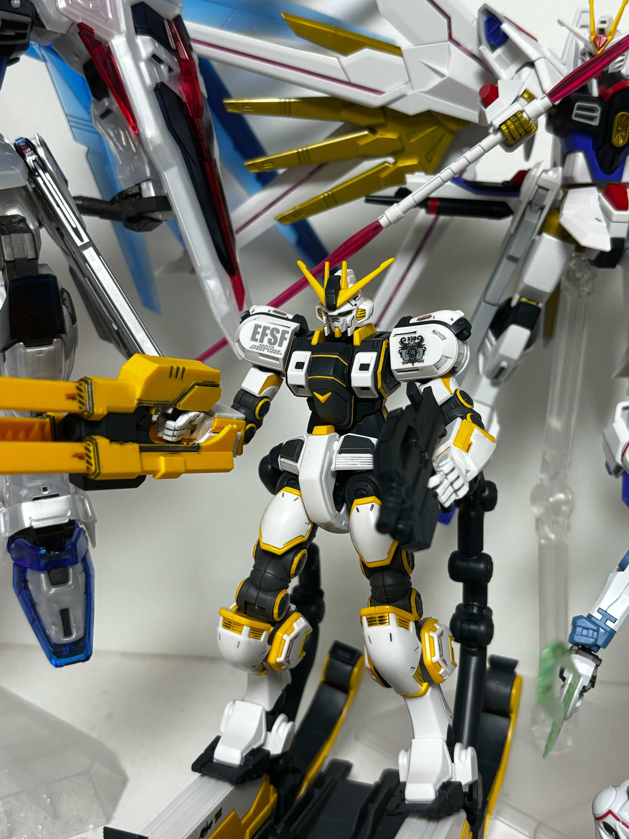 HG 아틀라스 건담 / 마케터 조쉬