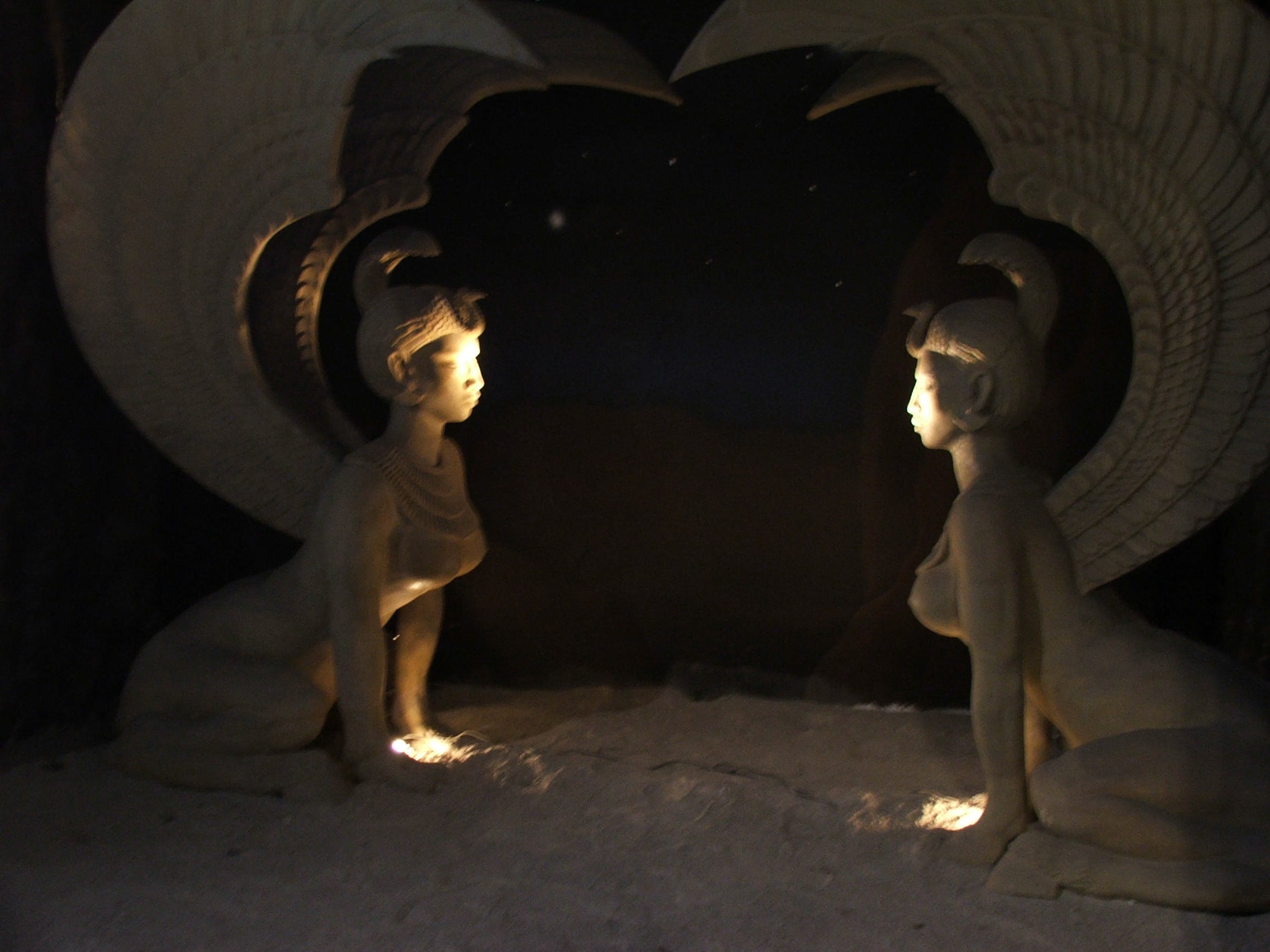 The two spinxes, oracles from the movie Neverending Story