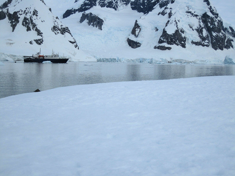 Ortelius steams away, Kerr Point / Ronge Island