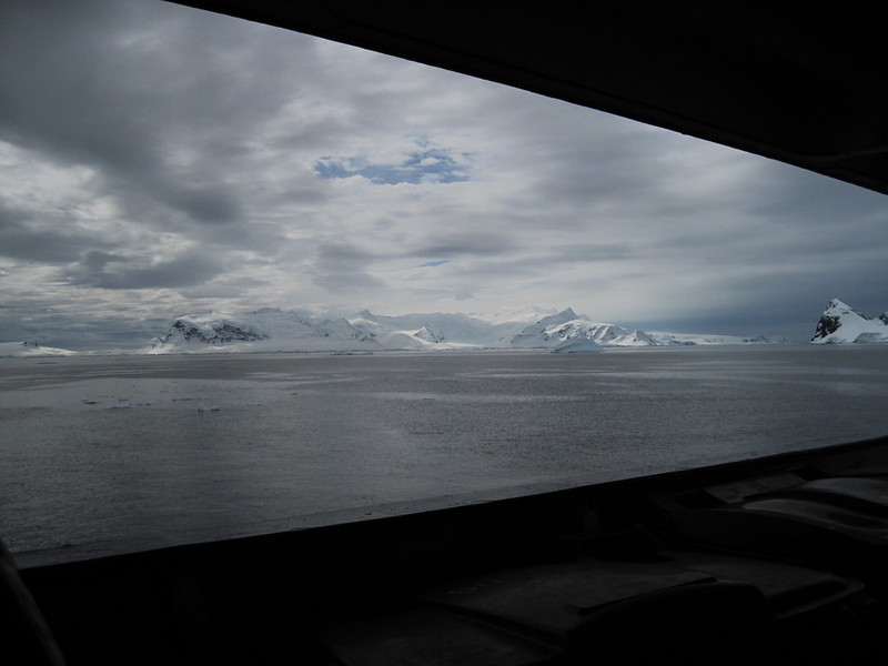 The boarding line view, Cuverville Island