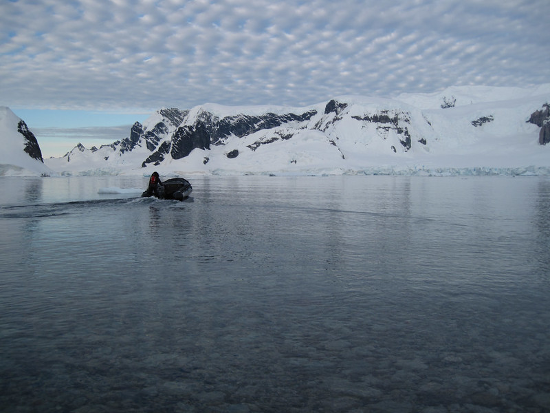 The Zodiac leaves at Kerr Point / Ronge Island