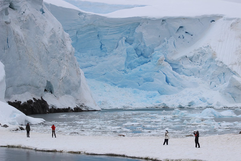 Gonzalez Videla Station