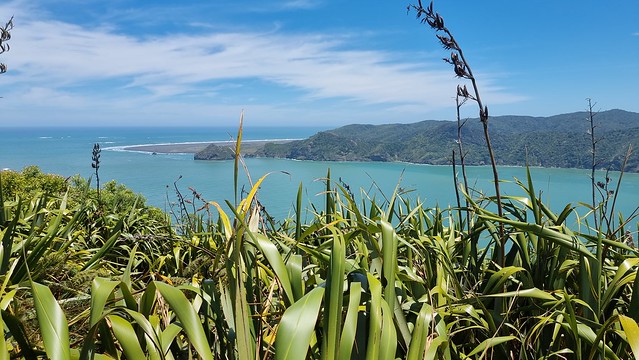 Whatipu from Āwhitu