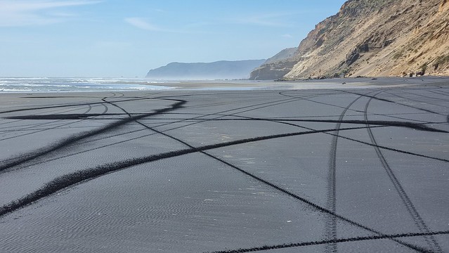 Looking towards the heads & Whatipu in the distance