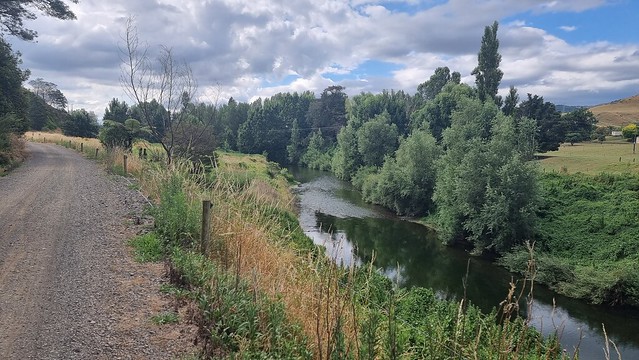 Ohinemuri River towards Paeroa