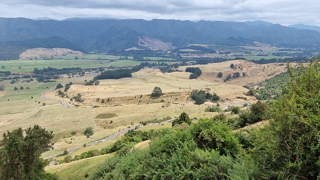Tākaka Valley