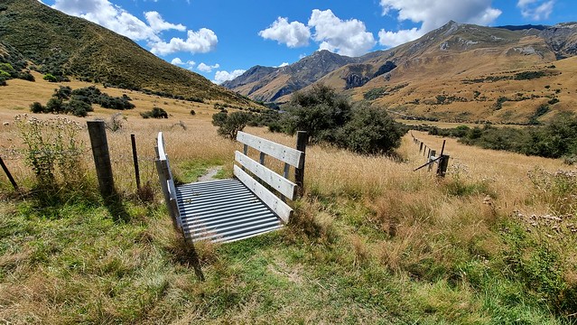 Moke Lake to Lake Dispute Track