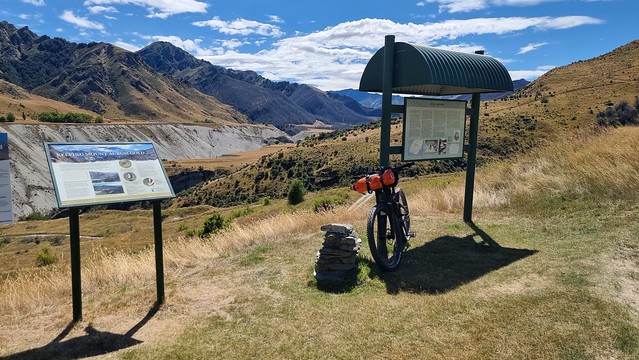 Skippers Canyon Road Rest