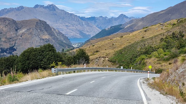 Coronet Peak Road towards Queenstown