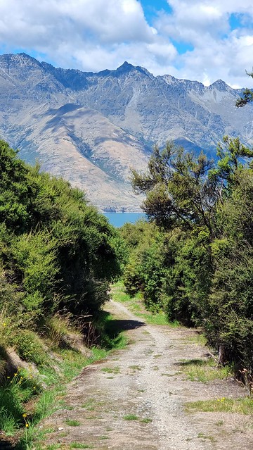 Moke Lake to Lake Dispute Track