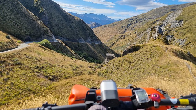Skippers Canyon Road