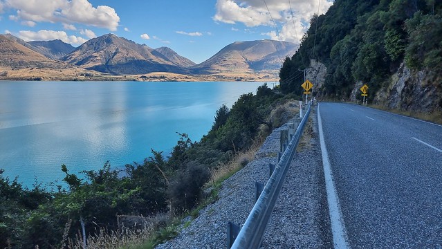 Towards Bennetts Bluff