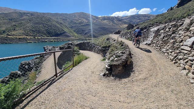 Lake Dunstan Trail Switchbacks