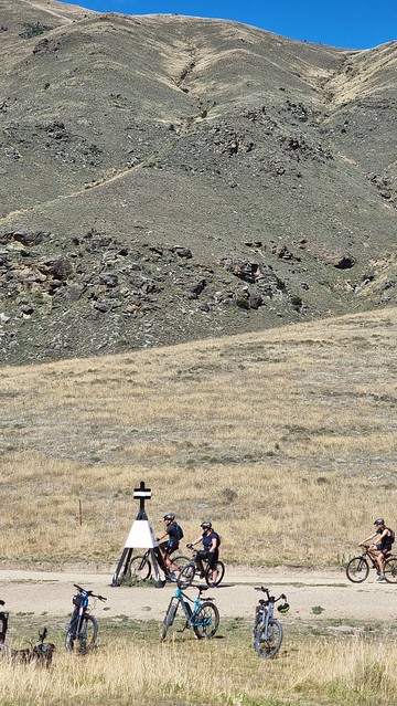 The Trig 324m | Lake Dunstan Trail