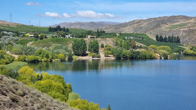 Carrick Winery Bannockburn | Lake Dunstan Trail
