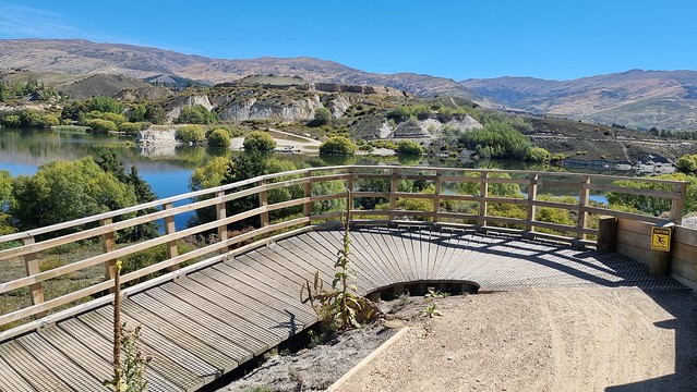 Carrick Winery Bannockburn | Lake Dunstan Trail