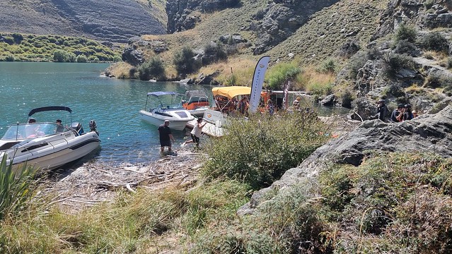 Coffee Afloat | Lake Dunstan Trail