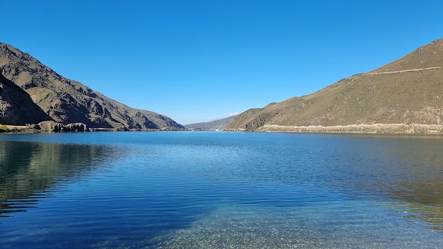 Lake Dunstan view across to the trail