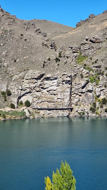 Lake Dunstan Trail View