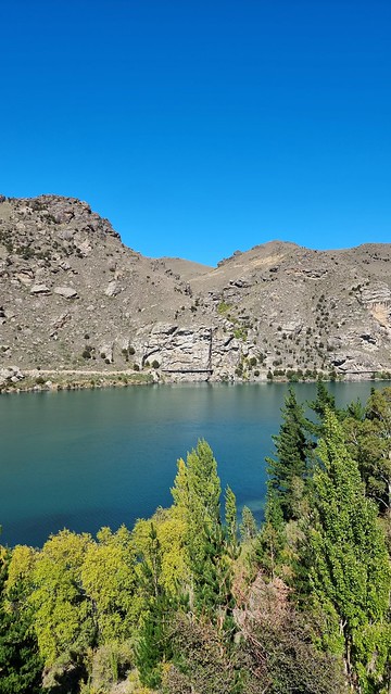 Lake Dunstan Trail View
