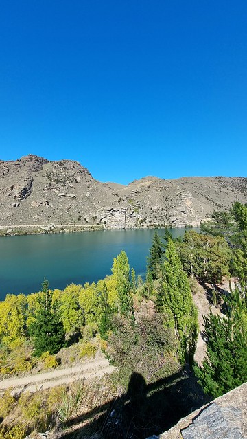 Lake Dunstan Trail View