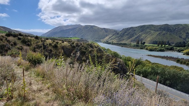 Leaving Kurow towards Lake Waitaki