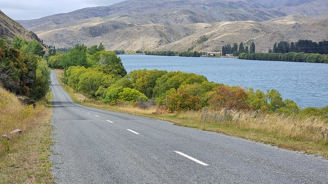 Te Akatarawa Rd, Lake Aviemore
