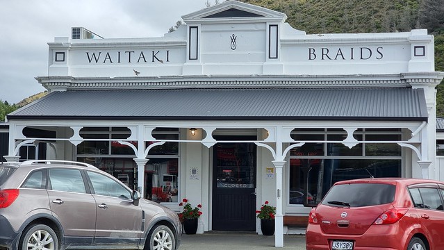 Waitaki Braids, Kurow