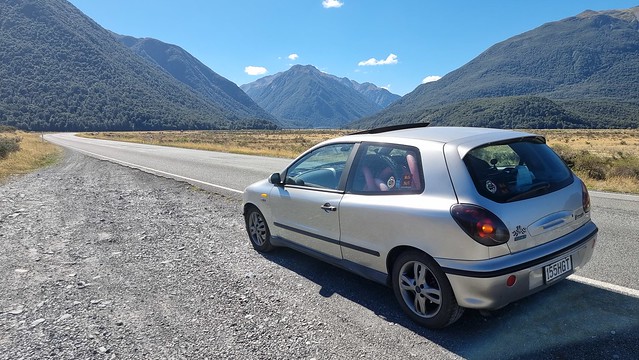 Fiat Bravo HGT with two bikes and gear inside