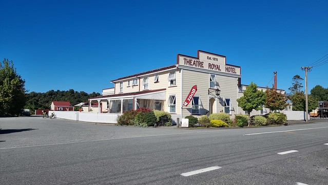 Kūmara home for the night | Theatre Royal Hotel