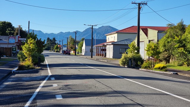 Kūmara main street SH73