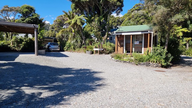 Paparoa Park Motels Blowhole Cottage
