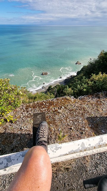 Long way down | Great Coast Road | Punakaiki to Charleston