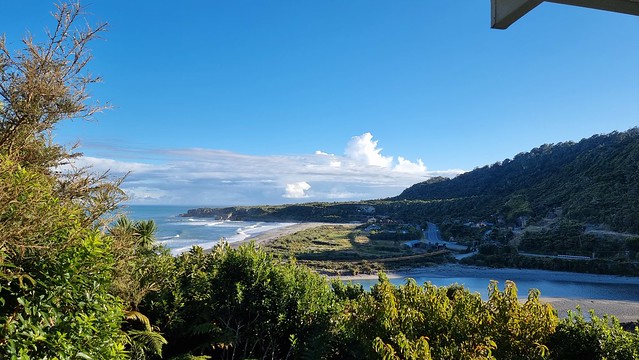 Breakfast on the deck view Punakaiki