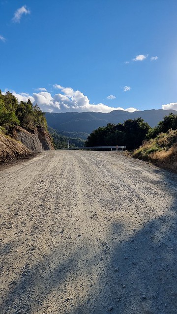 Blackball Rd towards Smoke-Ho Carpark