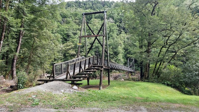 Inangahua suspension bridge
