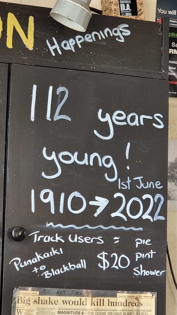 Trail deal $20 Pie+Pint+Shower | Formerly the Blackball Hilton