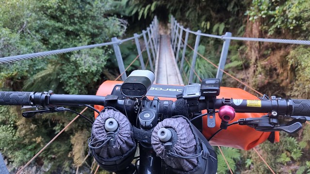 Papāroa Track climb to Ces Clark Hut